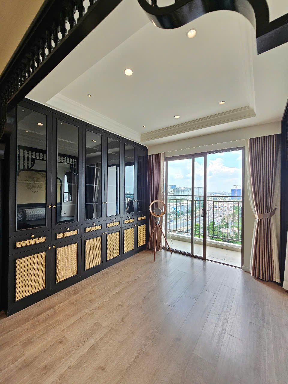 Cho Thuê Căn Hộ 1 Phòng Ngủ The Sun Avenue - 51m2 Đầy Đủ Nội Thất Đẹp