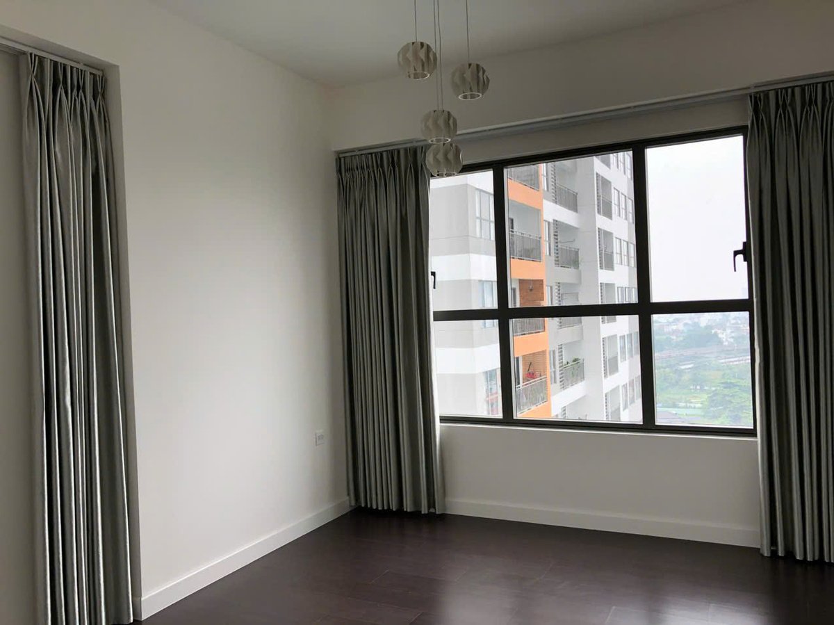 Cho Thuê Căn Hộ 3 Phòng Ngủ View Sông - The Sun Avenue - Nội Thất Cơ bản Giá 18tr/tháng