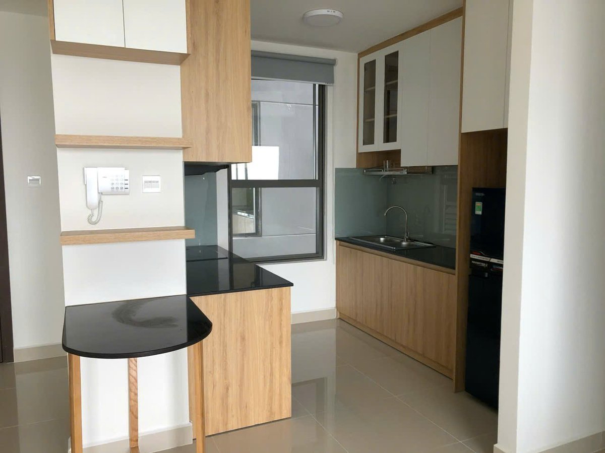 Cho Thuê Căn Hộ 3 Phòng Ngủ View Sông - The Sun Avenue - Nội Thất Cơ bản Giá 18tr/tháng