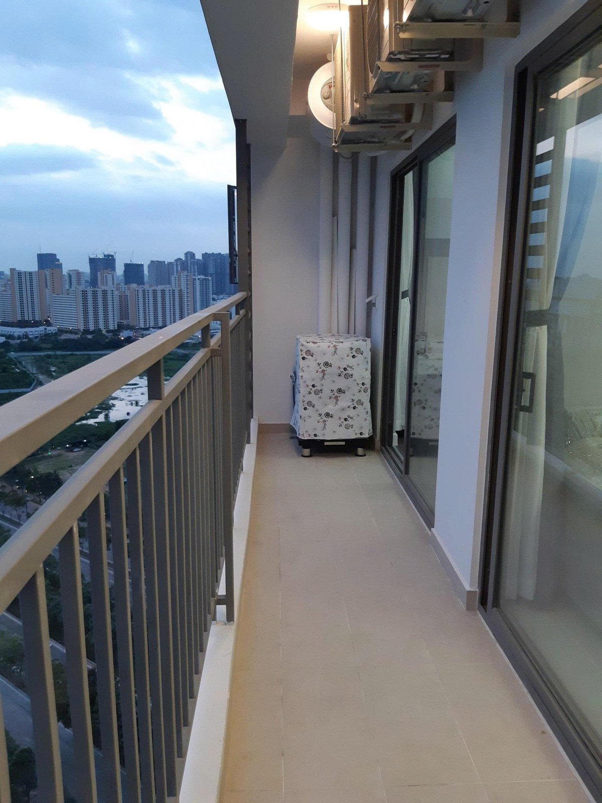 Cho Thuê Căn Hộ 3 Phòng Ngủ Full Nội Thất - The Sun Avenue