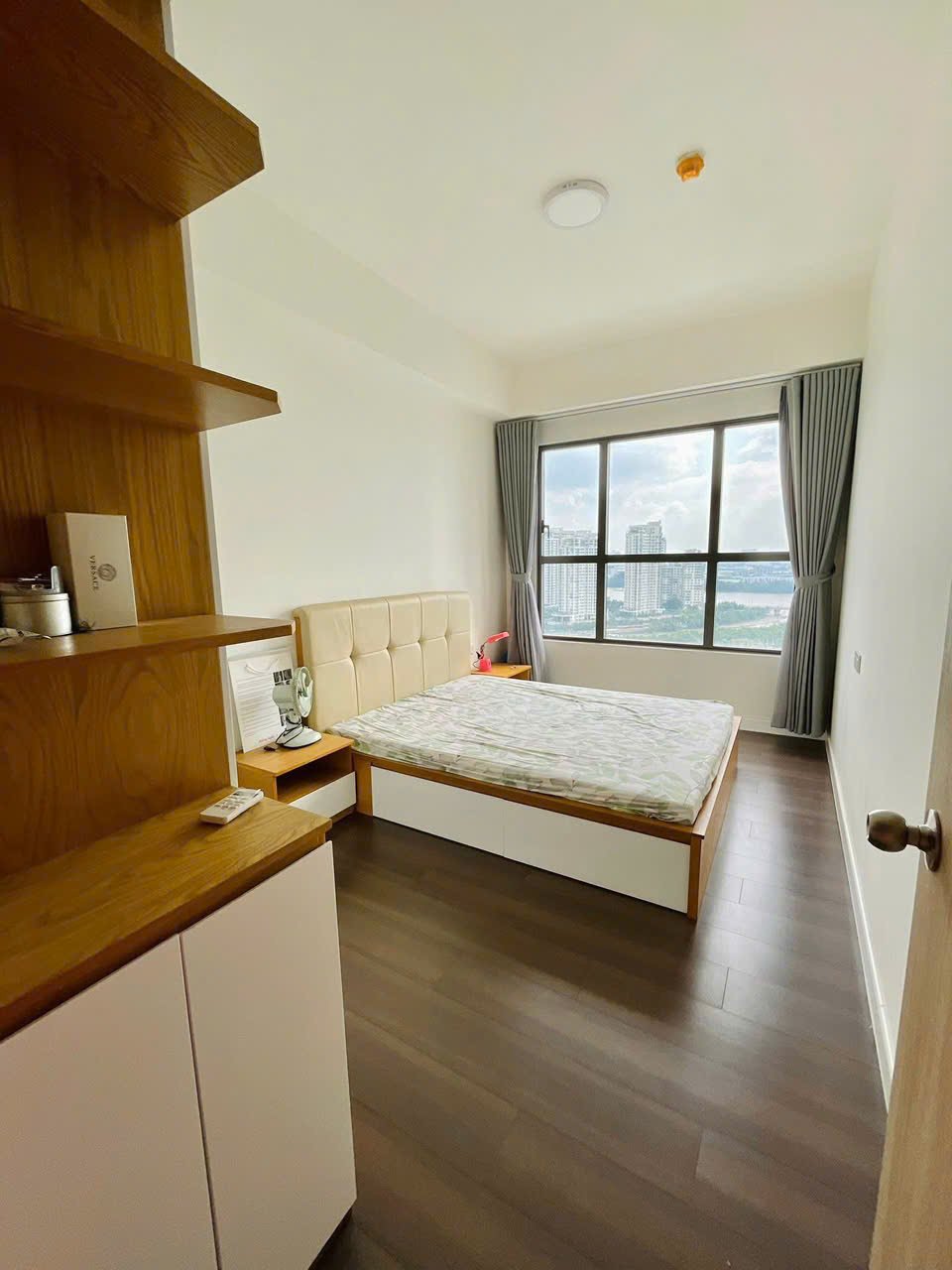 Cho Thuê Căn Hộ 2 Phòng Ngủ The Sun Avenue - Full Nội Thất 75m2 View Sông Sài Gòn