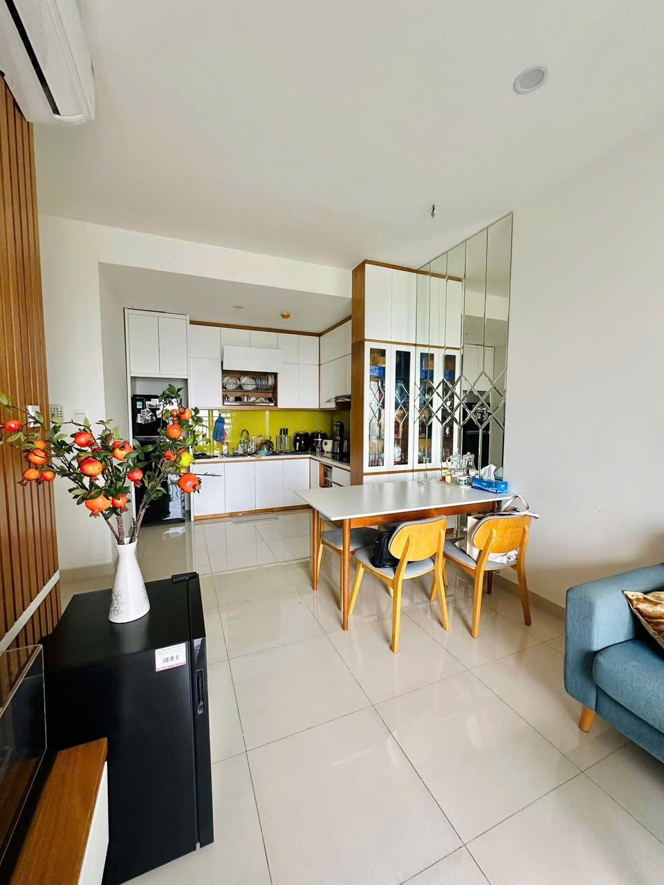 Cho Thuê Căn Hộ 2 Phòng Ngủ The Sun Avenue - Full Nội Thất 75m2 View Sông Sài Gòn