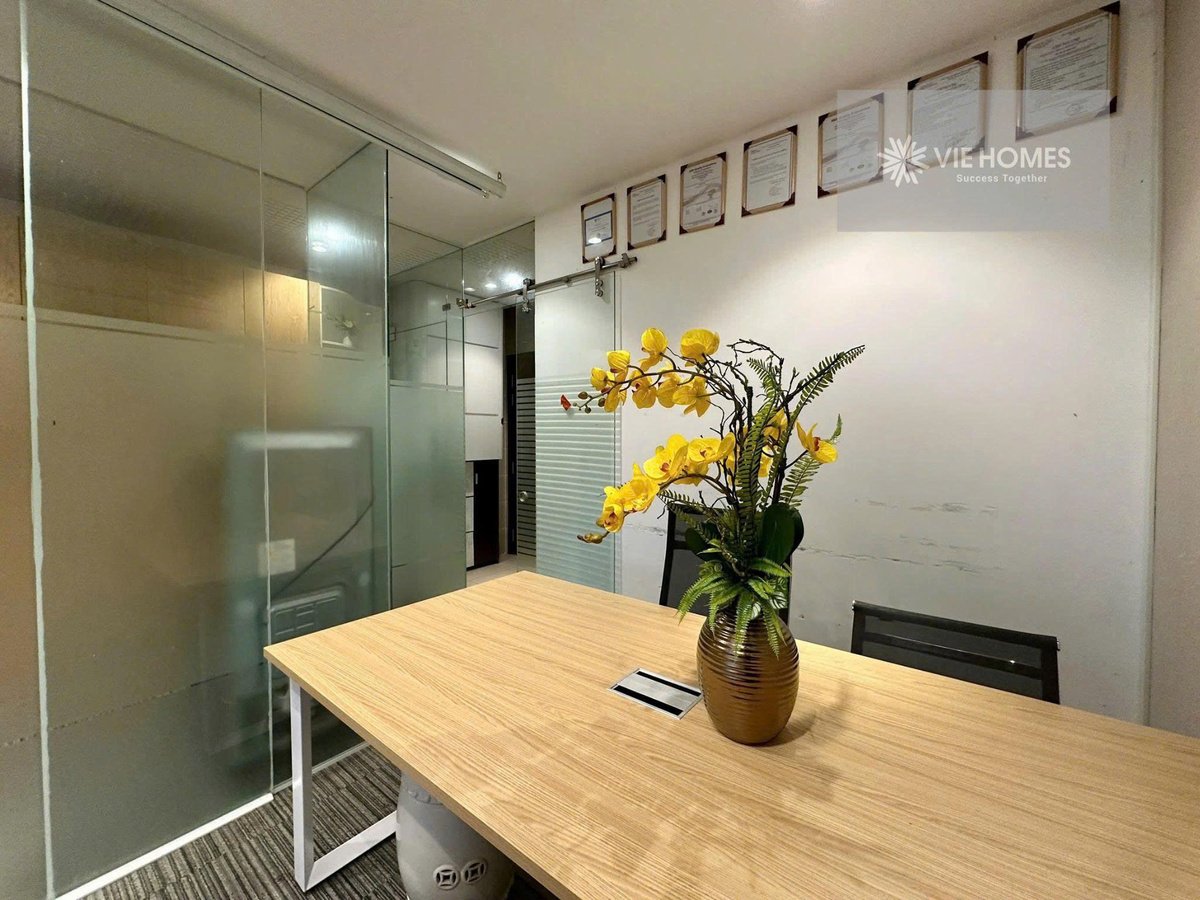 Officetel The Sun Avenue Cho Thuê - Thiết Kế Có Sẵn Ít Bàn Ghế