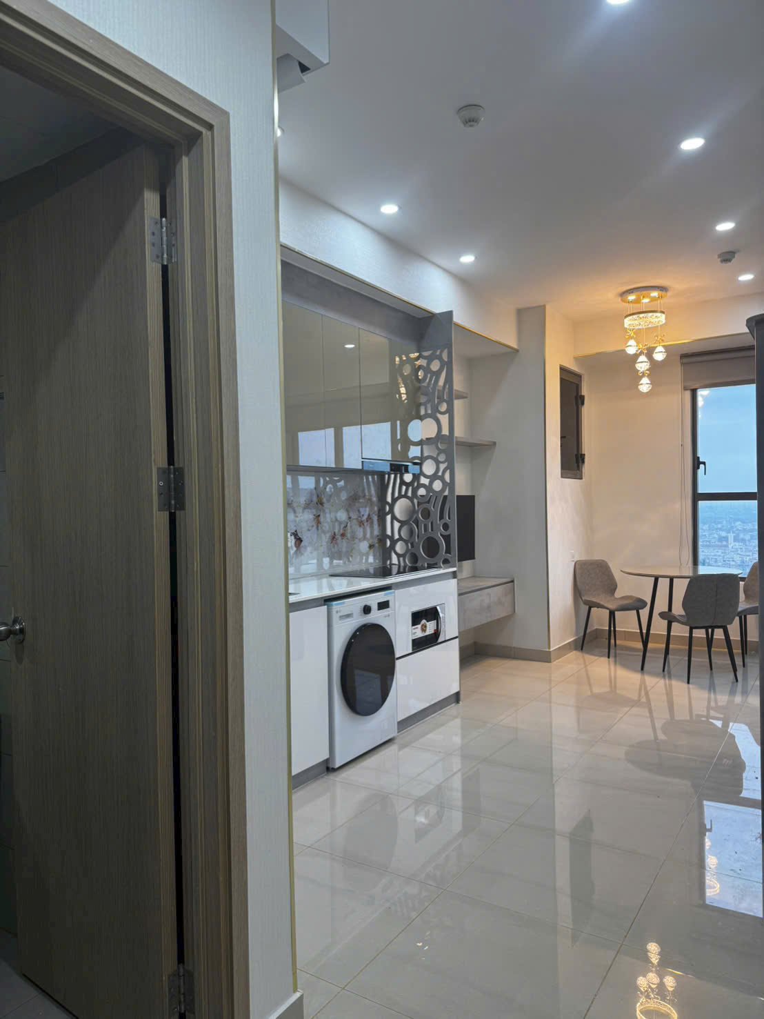 Cho Thuê Căn Hộ Studio Chung Cư The Sun Avenue - 31m2 Nhà Thiết Kế Đẩy Đủ Nội Thất Ở