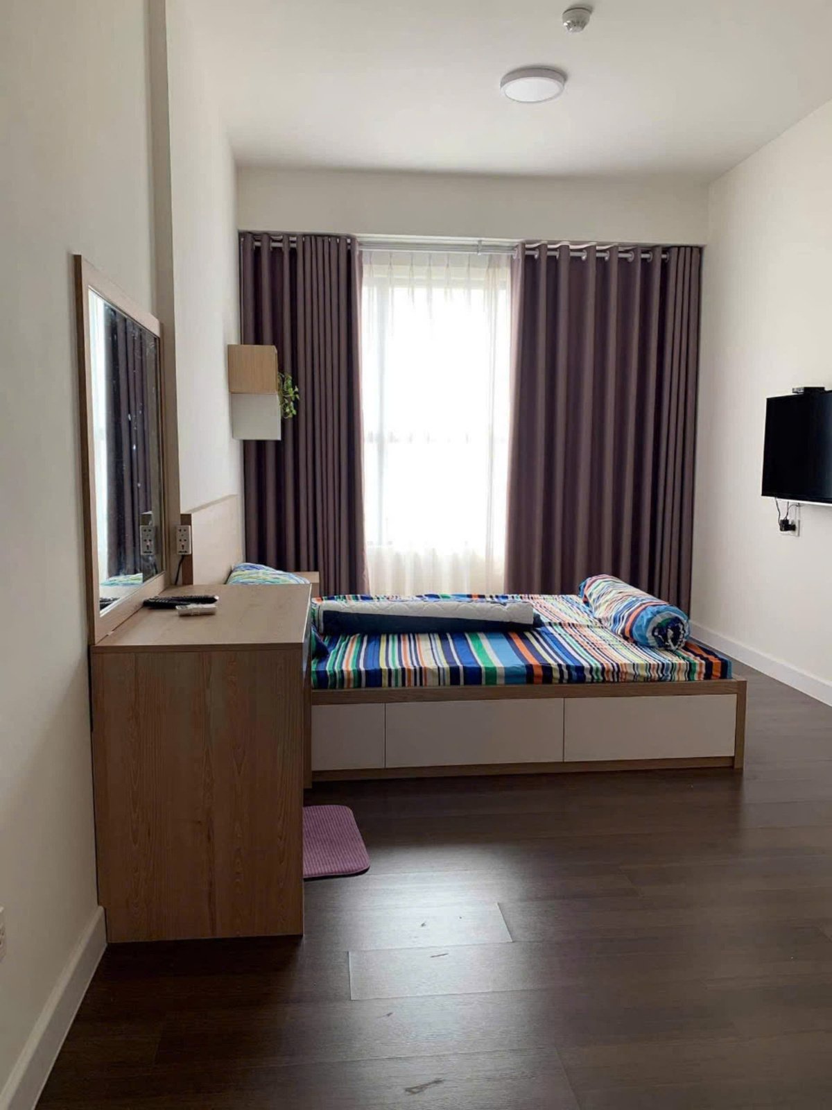 Bán Căn hộ 2 Phòng Ngủ Có Nội Thất The Sun Avenue, Q2