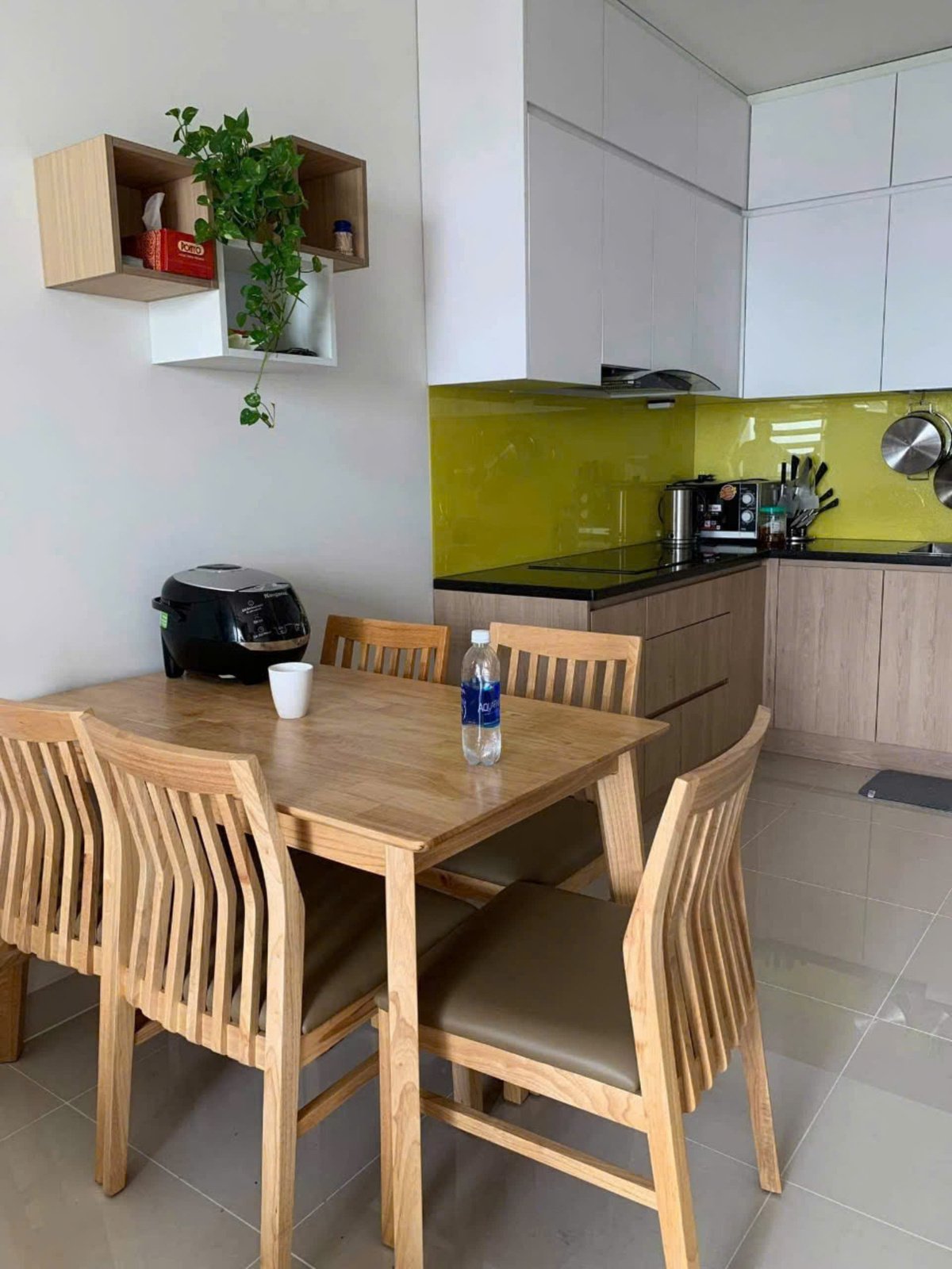 Bán Căn hộ 2 Phòng Ngủ Có Nội Thất The Sun Avenue, Q2