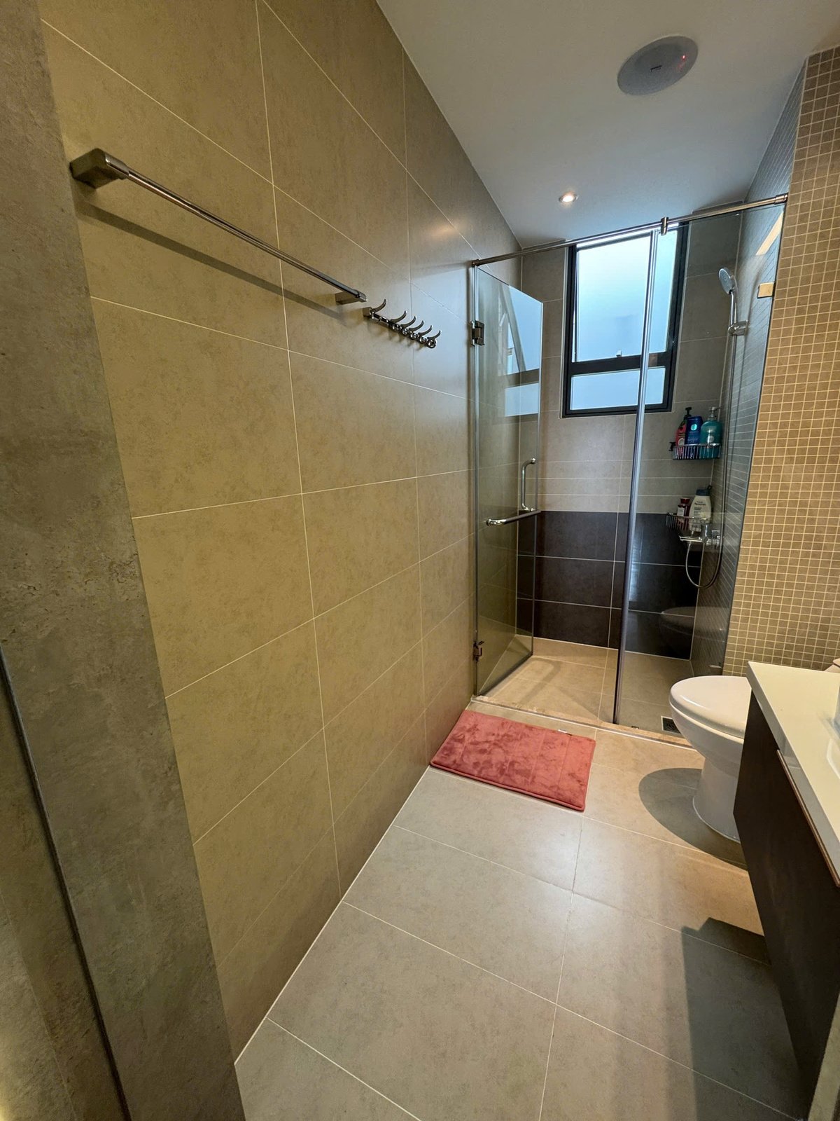 The Sun Avenue Bán Căn Hộ 2 Phòng Ngủ Diện Tích Lớn 96m2 View Sông Thoáng Mát Nội Thất Cao Cấp