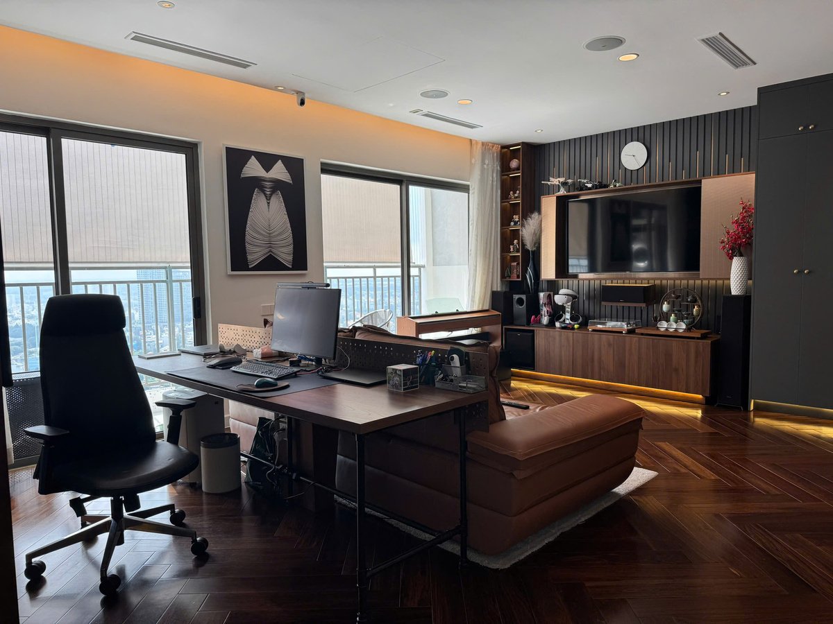 The Sun Avenue Bán Căn Hộ 2 Phòng Ngủ Diện Tích Lớn 96m2 View Sông Thoáng Mát Nội Thất Cao Cấp