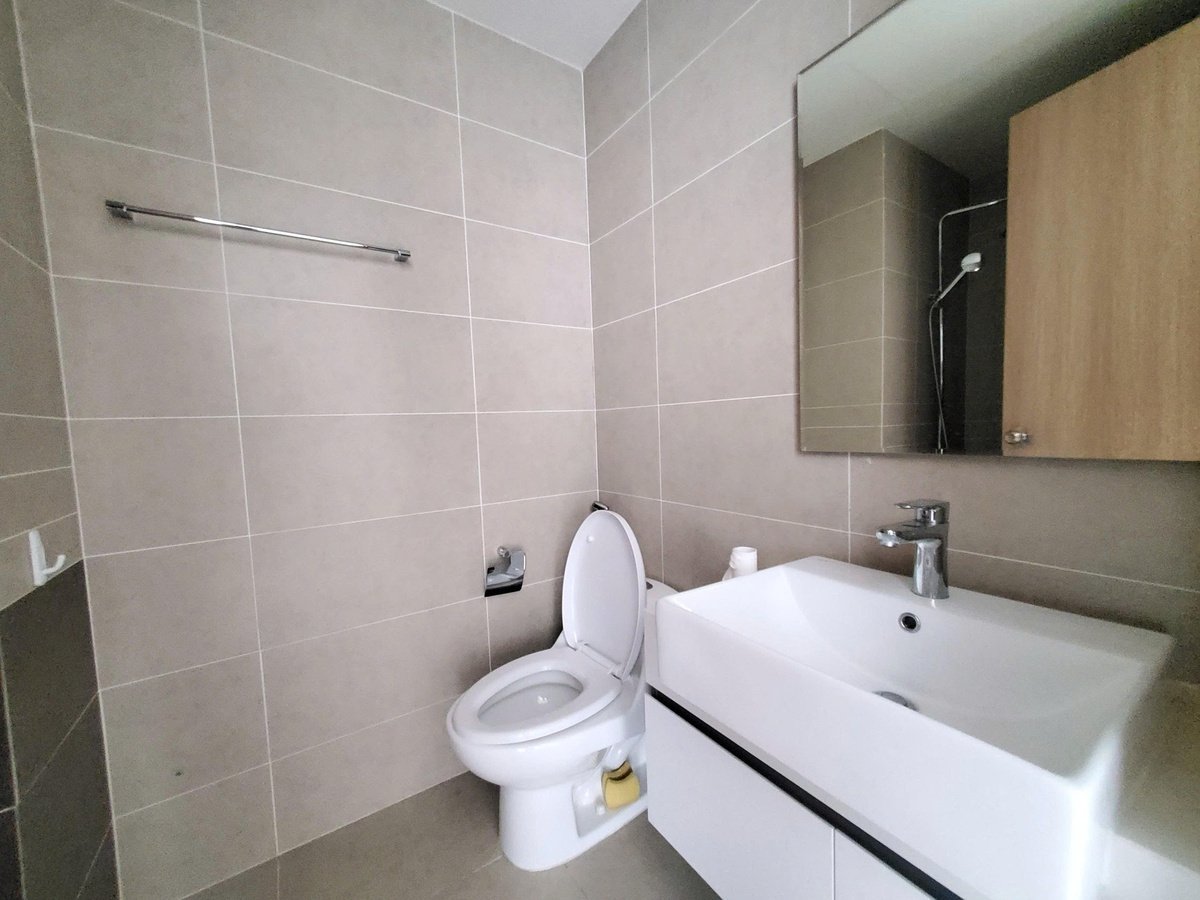 Bán Nhanh Căn Hộ 1 Phòng Ngủ + 1 Giá 5,8 tỷ, View Sông Mát Mẻ