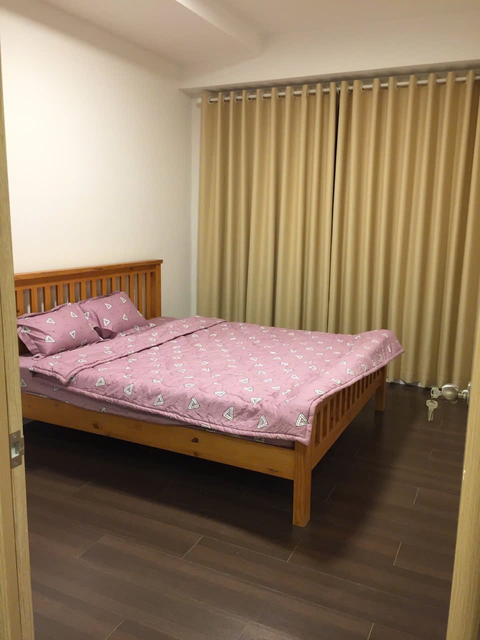 Bán Căn hộ 2 Phòng Ngủ Có Nội Thất The Sun Avenue, Q2