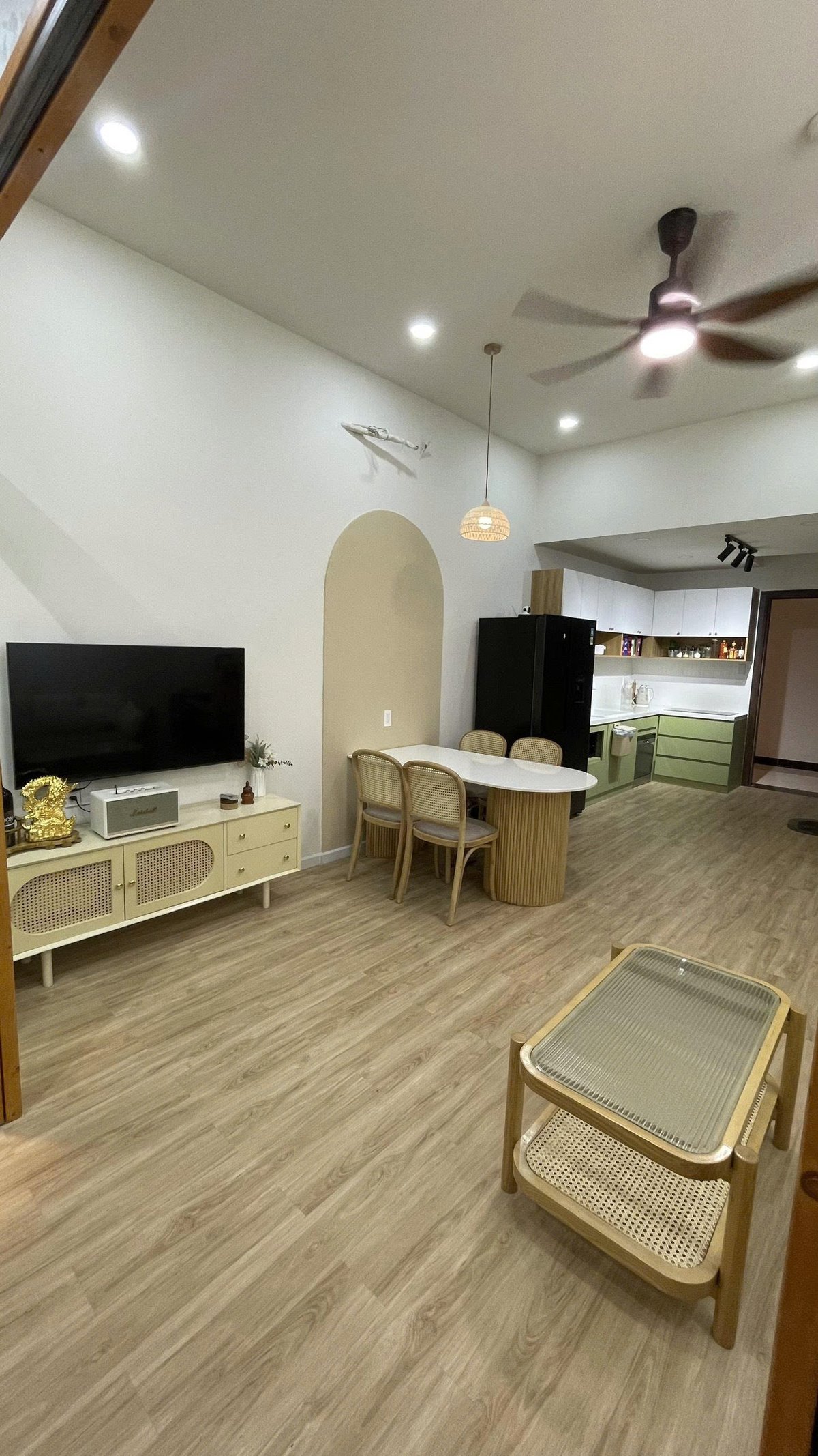 Cho Thuê Căn Hộ Studio 1 Phòng Ngủ Full Nội Thất The Sun Avenue