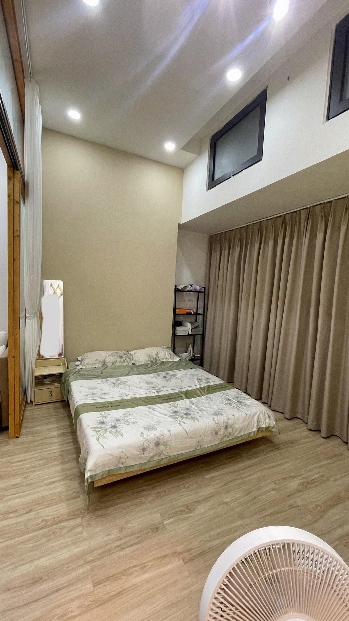 Cho Thuê Căn Hộ Studio 1 Phòng Ngủ Full Nội Thất The Sun Avenue