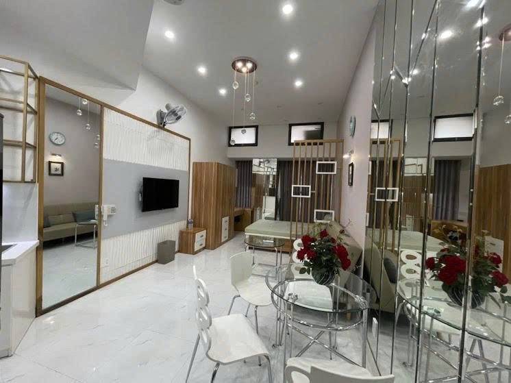 Cho Thuê Căn Hộ Studio Chung Cư The Sun Avenue - 32m2 Nhà Thiết Kế Đẩy Đủ Nội Thất Ở