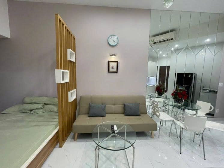 Cho Thuê Căn Hộ Studio Chung Cư The Sun Avenue - 32m2 Nhà Thiết Kế Đẩy Đủ Nội Thất Ở