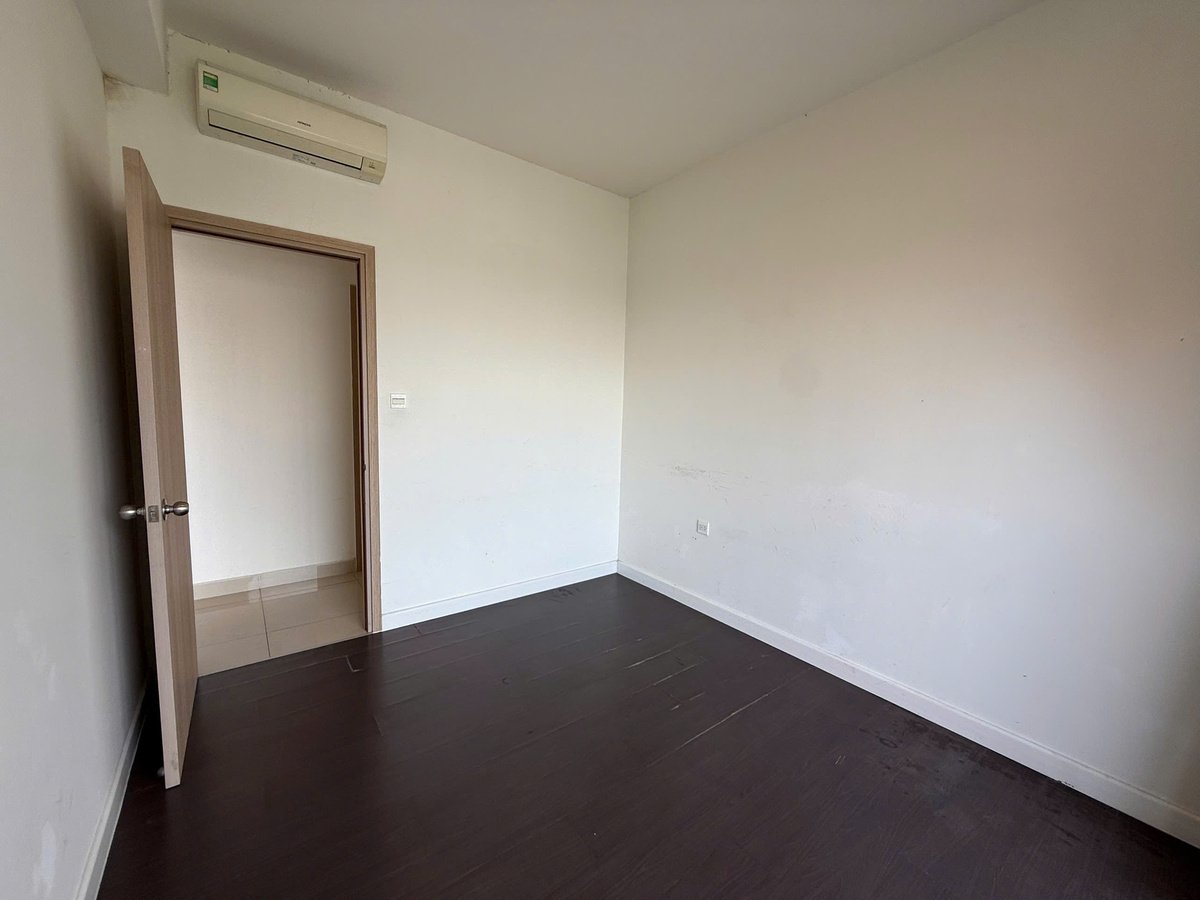 Bán Nhanh Căn Hộ 3 Phòng Ngủ - Nội Thất Cơ Bản The Sun Avenue Giá 7,8 Tỷ