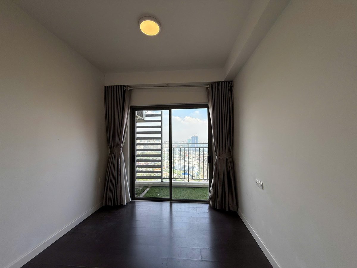 Bán Nhanh Căn Hộ 3 Phòng Ngủ - Nội Thất Cơ Bản The Sun Avenue Giá 7,8 Tỷ