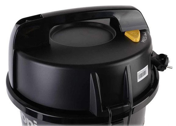 máy hút bụi panasonic pahb-mc-yl637sn49