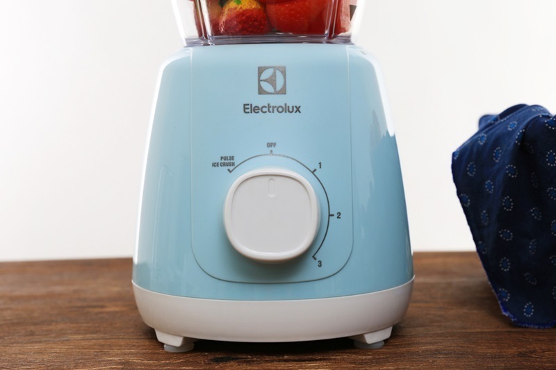 máy xay electrolux ebr3416 ( còn 1 cái )