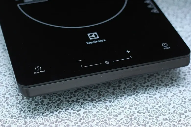 bếp điện từ electrolux etd29mkc