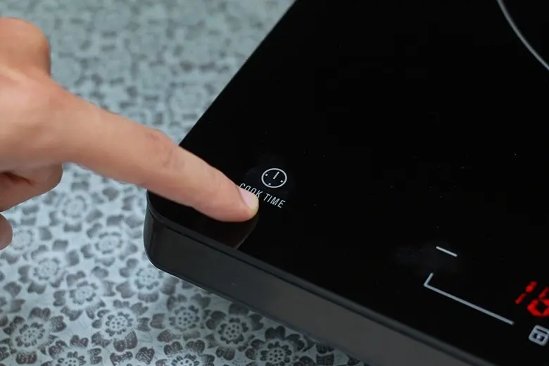 bếp điện từ electrolux etd29mkc