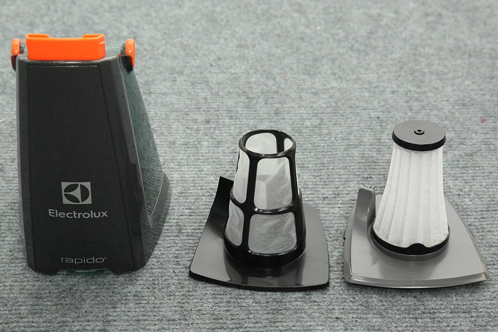 máy hút bụi electrolux zb6214igm