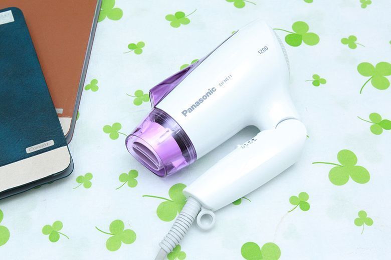 máy sấy tóc panasonic eh-ne11-v645