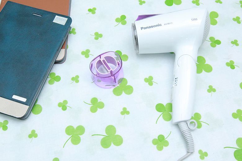 máy sấy tóc panasonic eh-ne11-v645