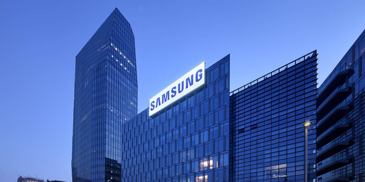 máy lạnh tủ đứng samsung inverter 10 hp af0akv3saeensg