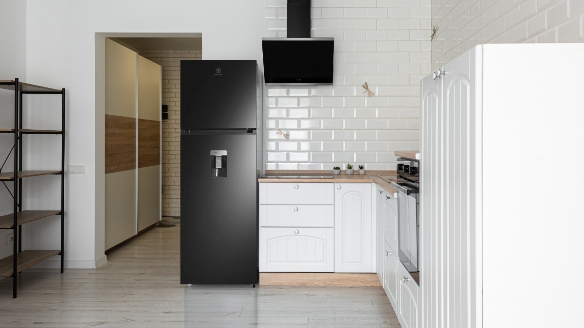 tủ lạnh electrolux inverter 341 lít etb3740m-h