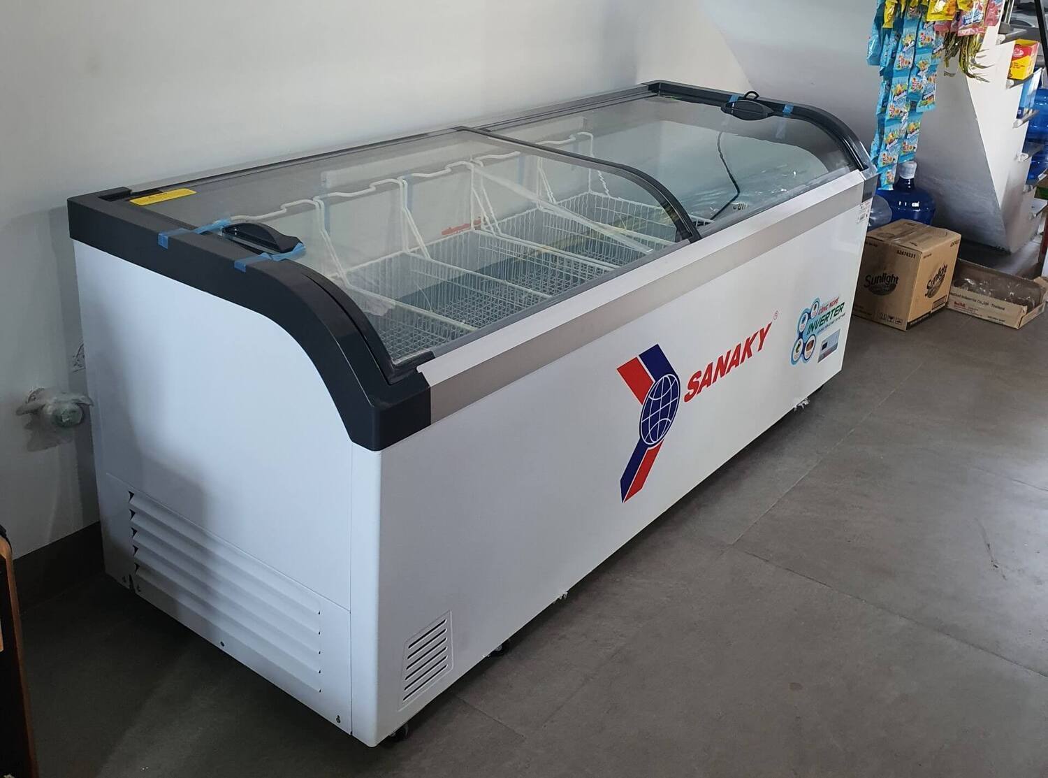 tủ đông trưng bày sanaky inverter 750 lít vh-1099k3a