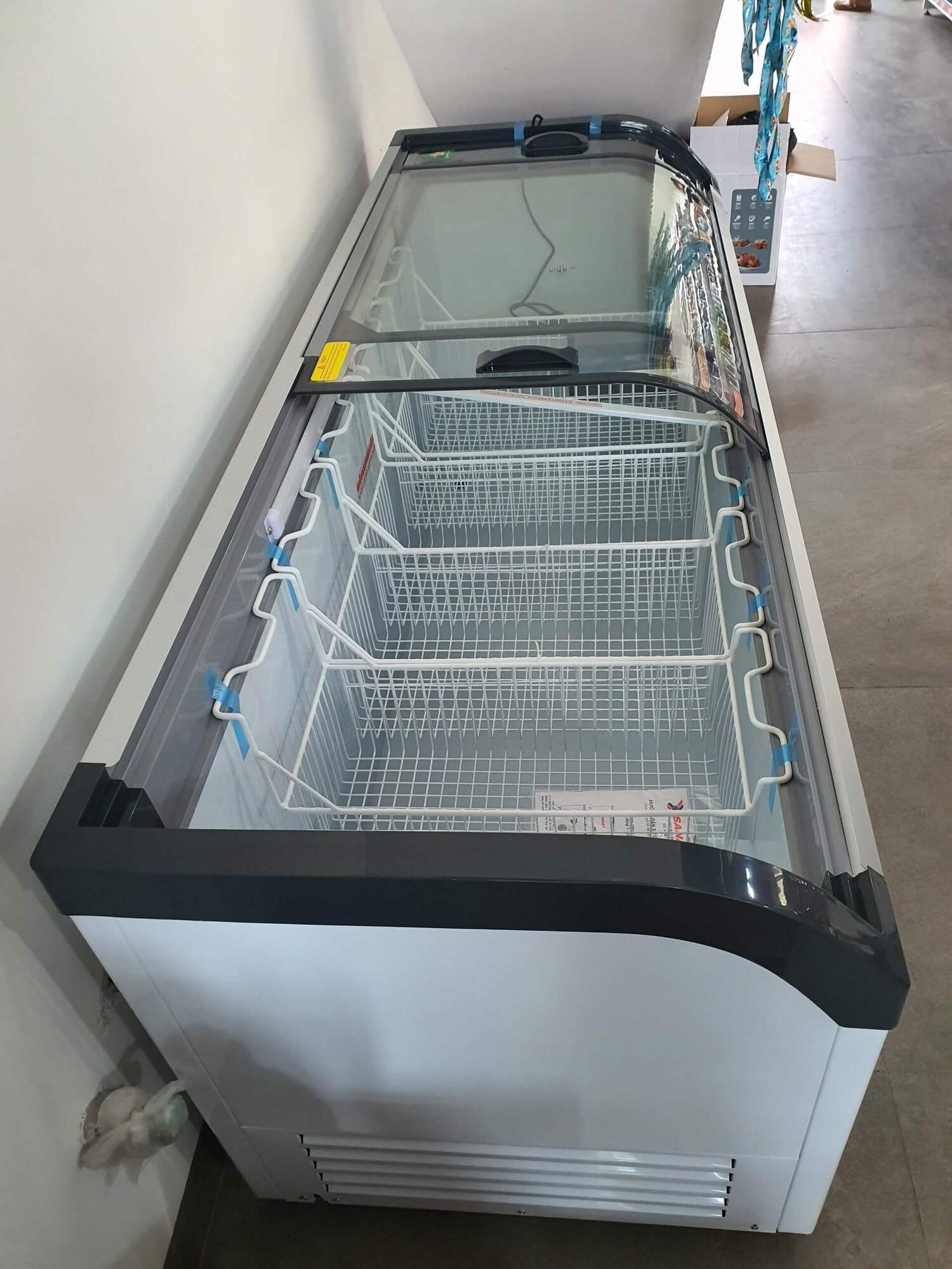 tủ đông trưng bày sanaky inverter 750 lít vh-1099k3a