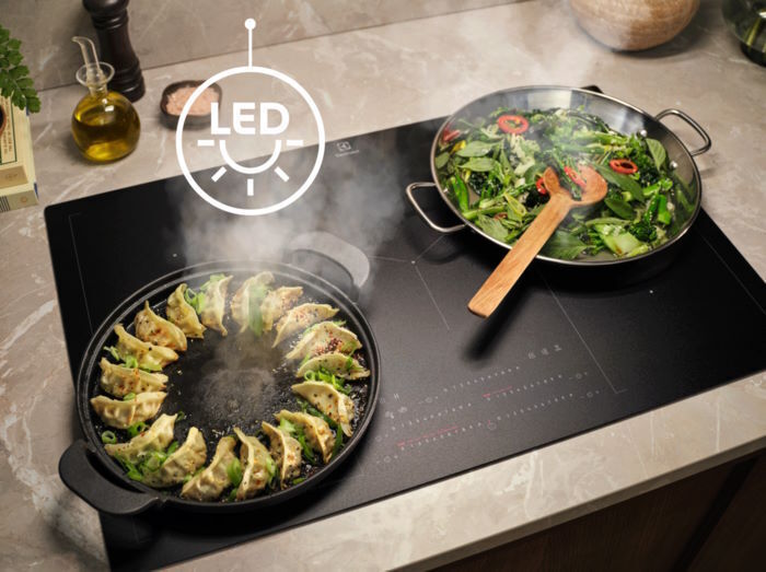 máy hút mùi electrolux ecp7311gb