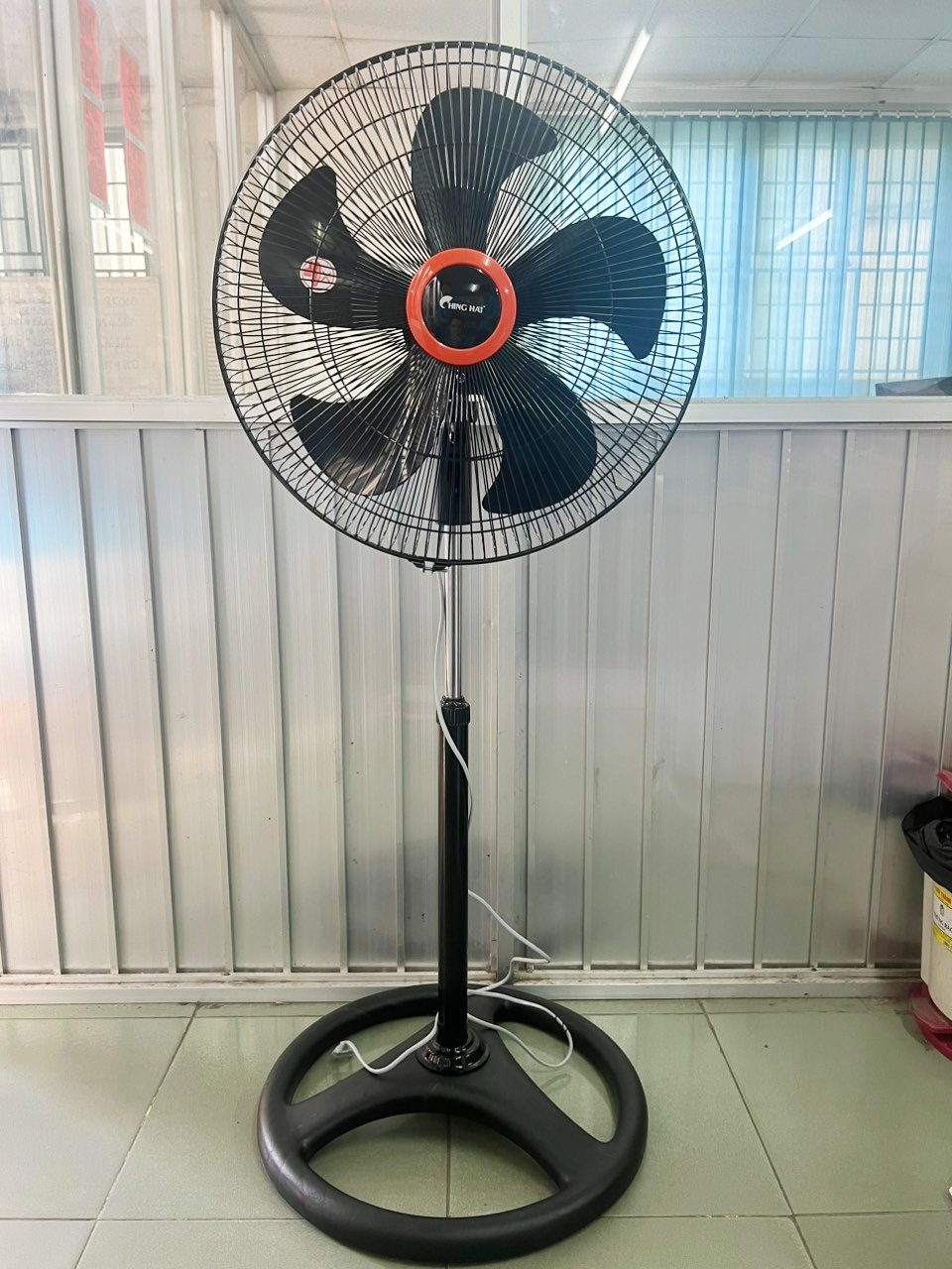 quạt đứng ching hai hs917