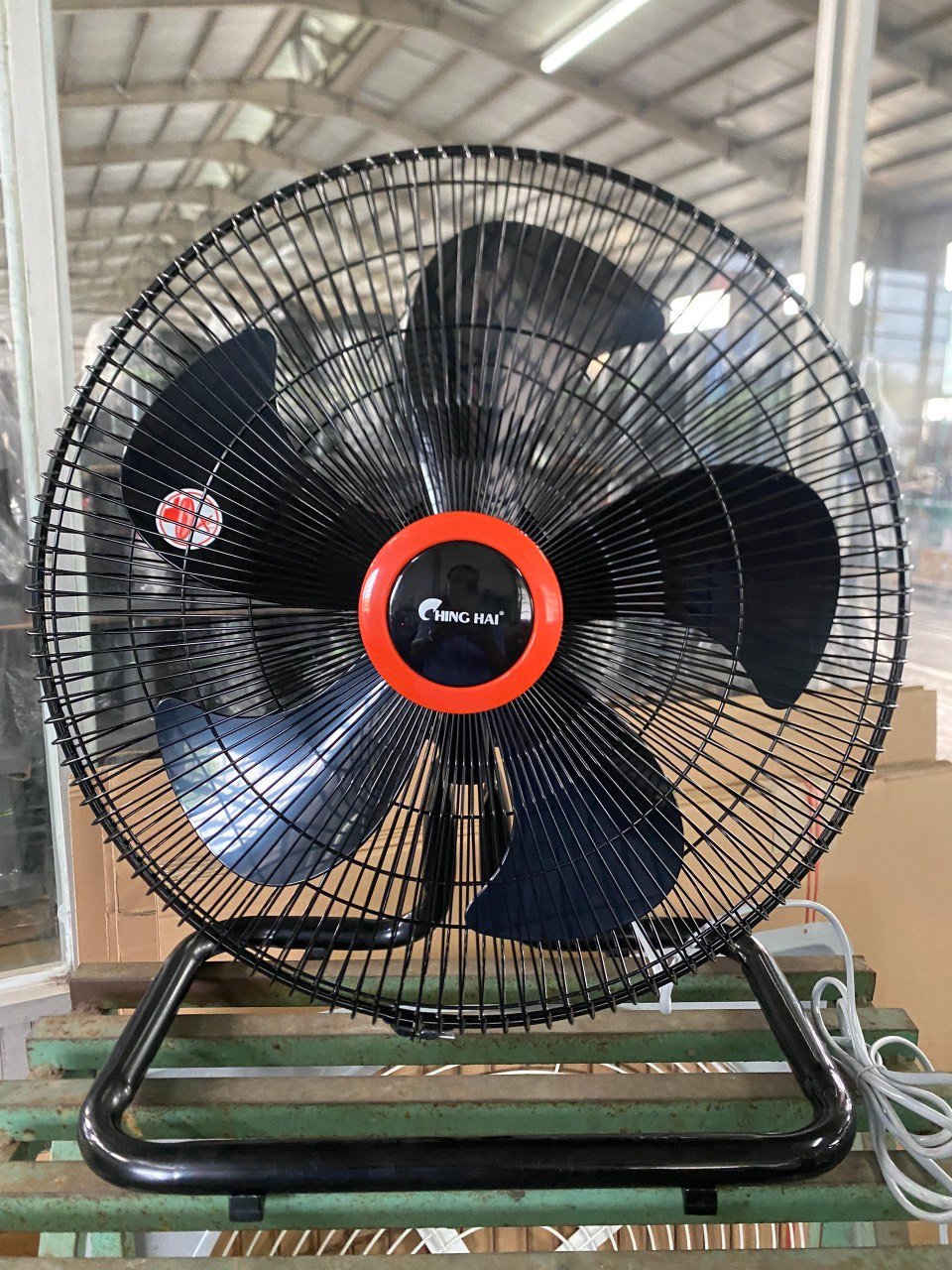 quạt sàn công nghiệp ching hai ff917
