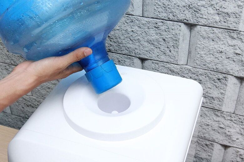 cây nước nóng lạnh kangaroo kg33tn