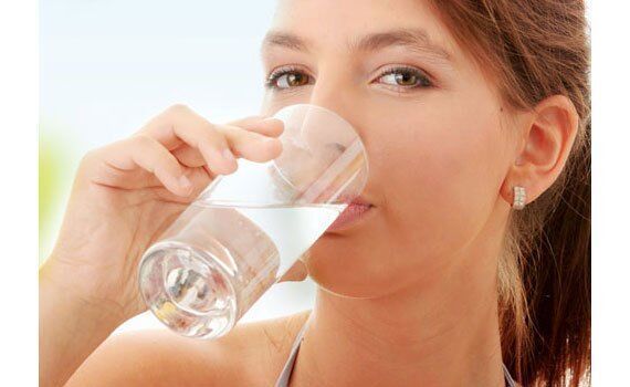 cây nước nóng lạnh alaska r81c