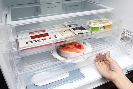 Tủ lạnh Mitsubishi Electric 326 lít MR-CX41EJ-BRW-V