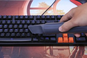 Máy hút bụi Hitachi CV-BM16 GN 1600W