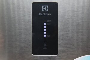 Tủ lạnh Electrolux 349 lít ETE3500AG