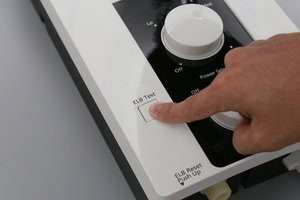 Máy Nước Nóng Trực Tiếp Panasonic DH-3RP2VK 3.5KW ( Có bơm )