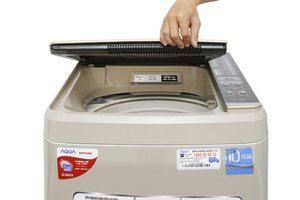 Máy giặt Aqua Inverter 9 kg AQW-D900BT N