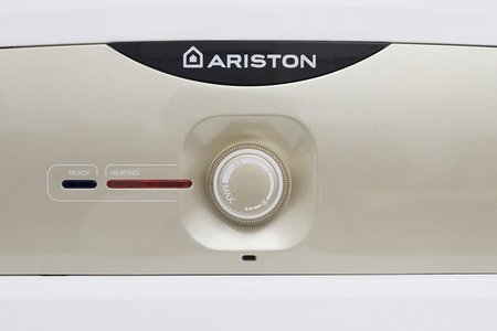 Máy nước nóng Ariston Sl30ST 2.5 FE-MT 30 lít