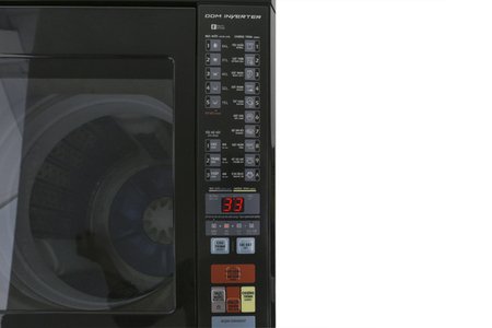 Máy giặt Aqua Inverter 9 kg AQW-DW90AT