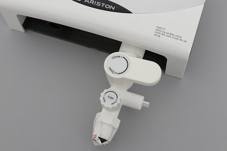 Máy nước nóng Ariston SM45E-VN 4.5KW