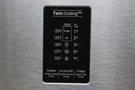 Tủ lạnh Samsung Inverter 380 lít RT38K5982SL/SV