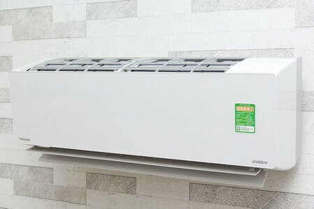 Máy lạnh Toshiba Inverter RAS-H13G2KCVP-V 1.5 HP