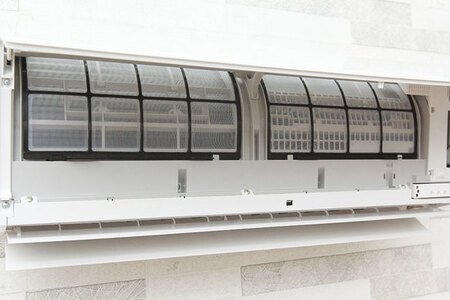 Máy lạnh Toshiba Inverter RAS-H13G2KCVP-V 1.5 HP