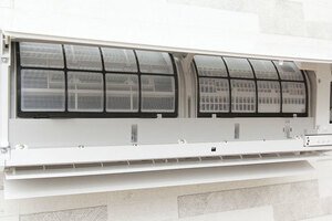 Máy lạnh Toshiba Inverter RAS-H13G2KCVP-V 1.5 HP