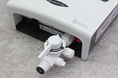 Máy nước nóng Ariston SB35E-VN