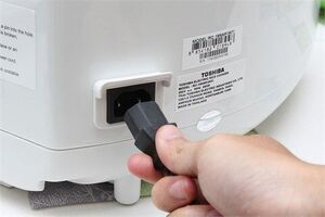 Nồi cơm điện tử Toshiba 1.8 lít RC-18NMFVN(WT)